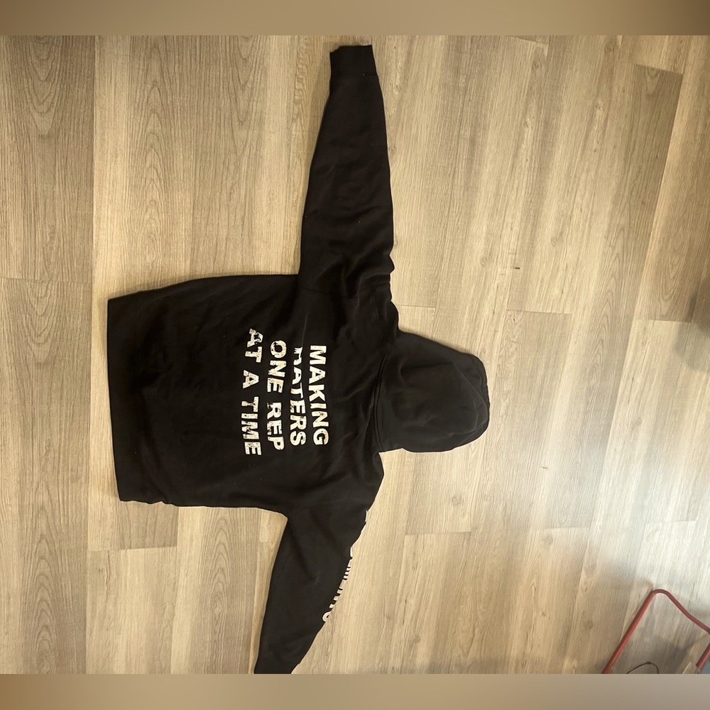 CRUNCH FITNESS MEDIUM